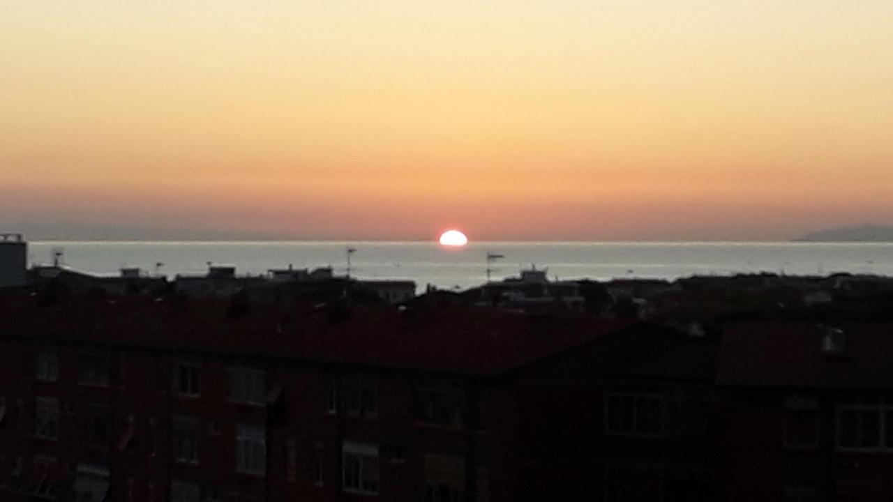 L' Essenziale Daire Livorno Dış mekan fotoğraf