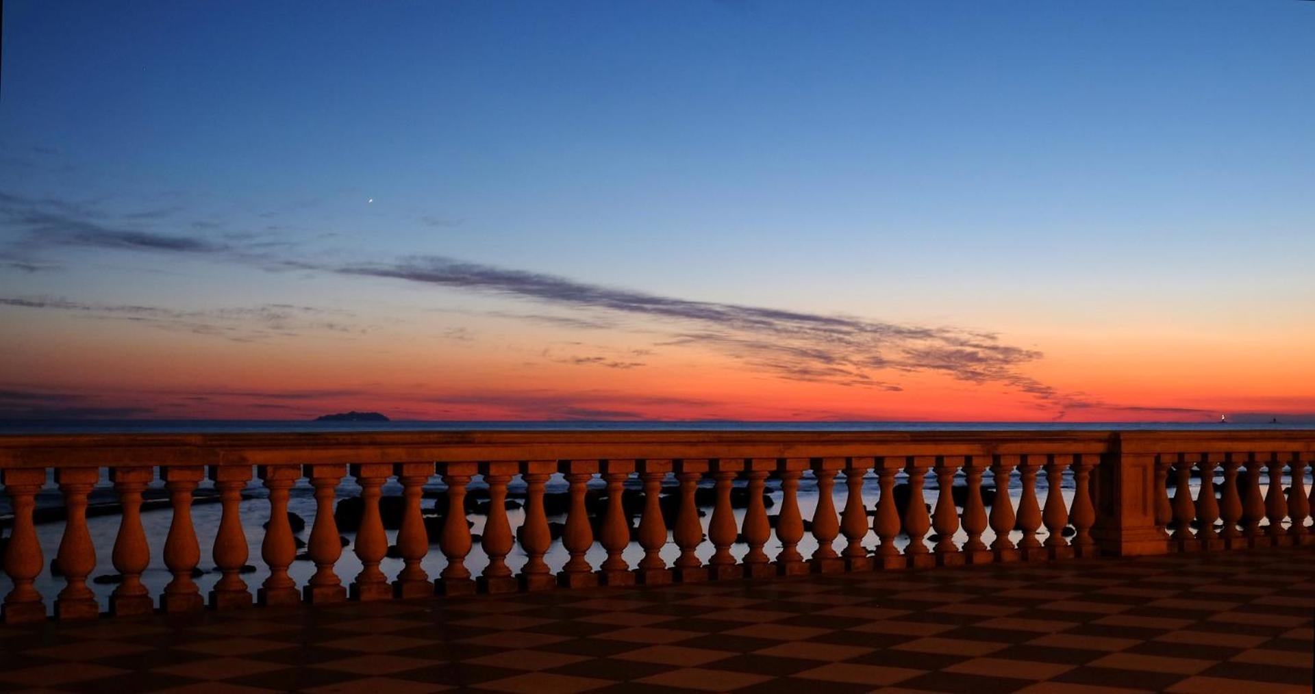 L' Essenziale Daire Livorno Dış mekan fotoğraf