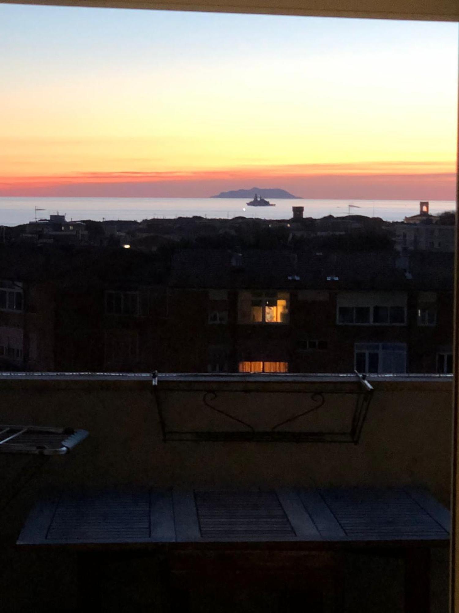 L' Essenziale Daire Livorno Dış mekan fotoğraf